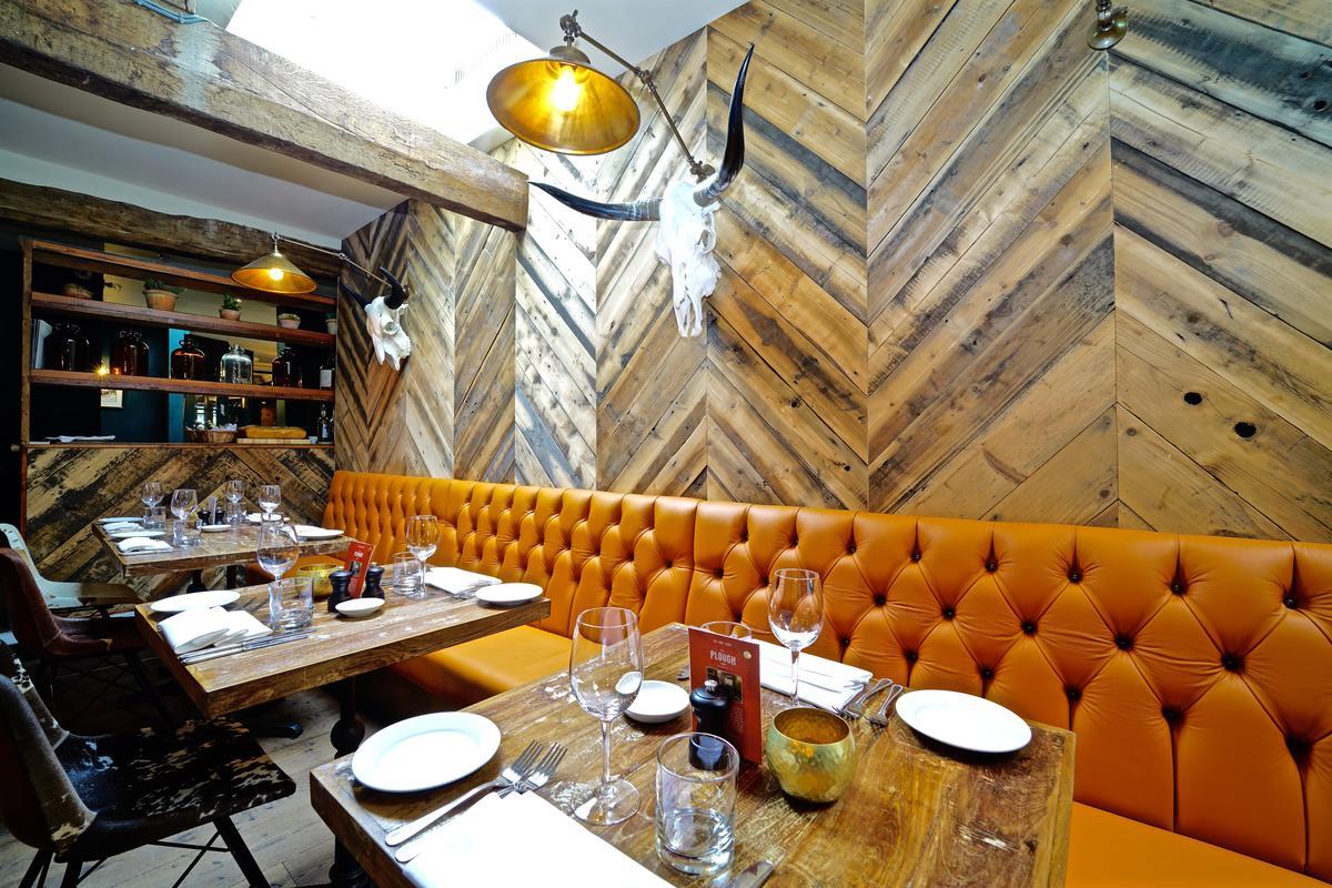 The Bull Hotel Fairford Exterior foto